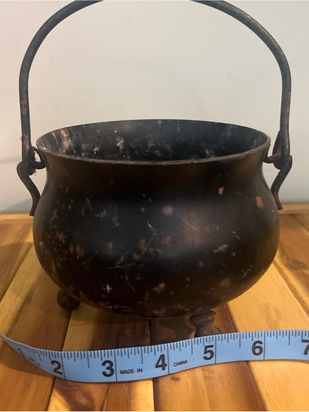 Antique-Style Black Iron Cauldron with Handle - Picture 7 of 7